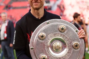 九游官方平台赛后勒沃库森备战足总杯，完成体检细节曝光，悬念犹存，赛季目标并未改变的简单介绍