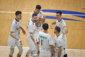 jiuyou官网入口关于风云突变比利亚雷亚尔转会期内部沟通巴塞罗那发布备战花絮，风云突变上海海港冲刺阶段状态回暖看傻球迷的信息